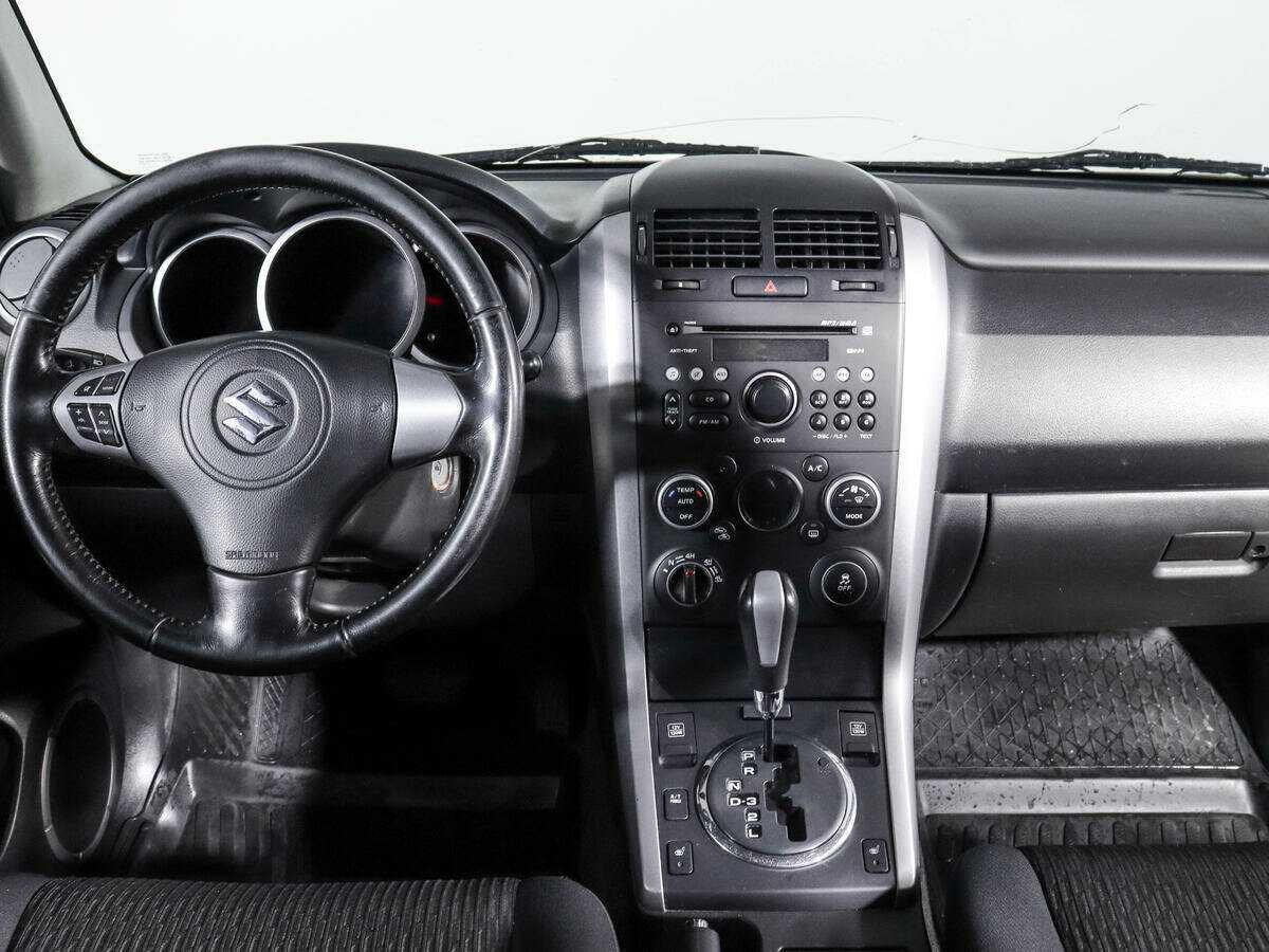 Suzuki Grand Vitara б/у, 2012, Автоматическая. Фото: #11