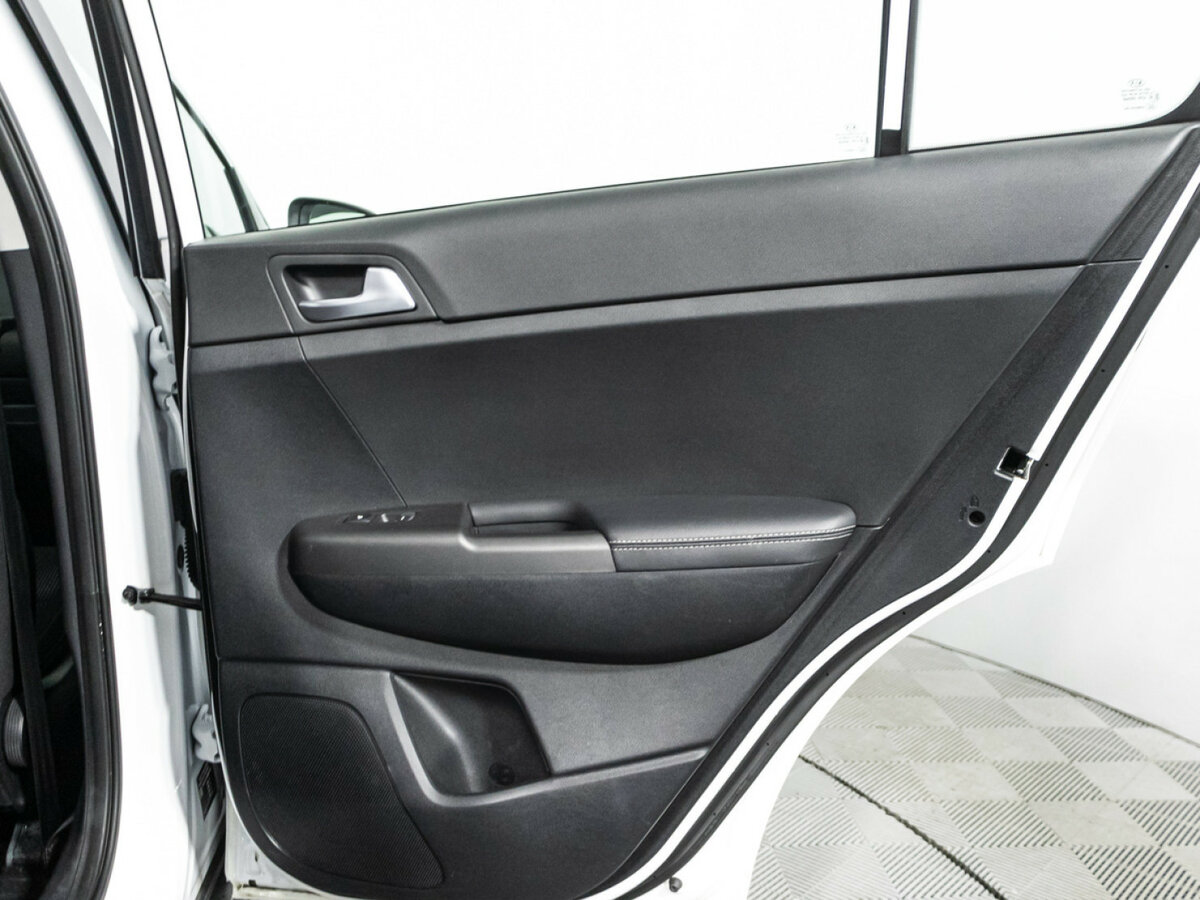 Kia Sportage б/у, 2021, Автоматическая. Фото: #22