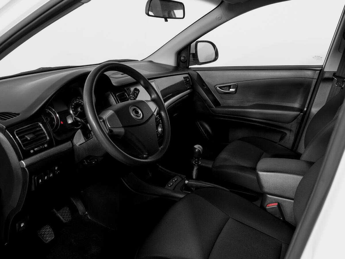 SsangYong Actyon б/у, 2013, Механическая. Фото: #14