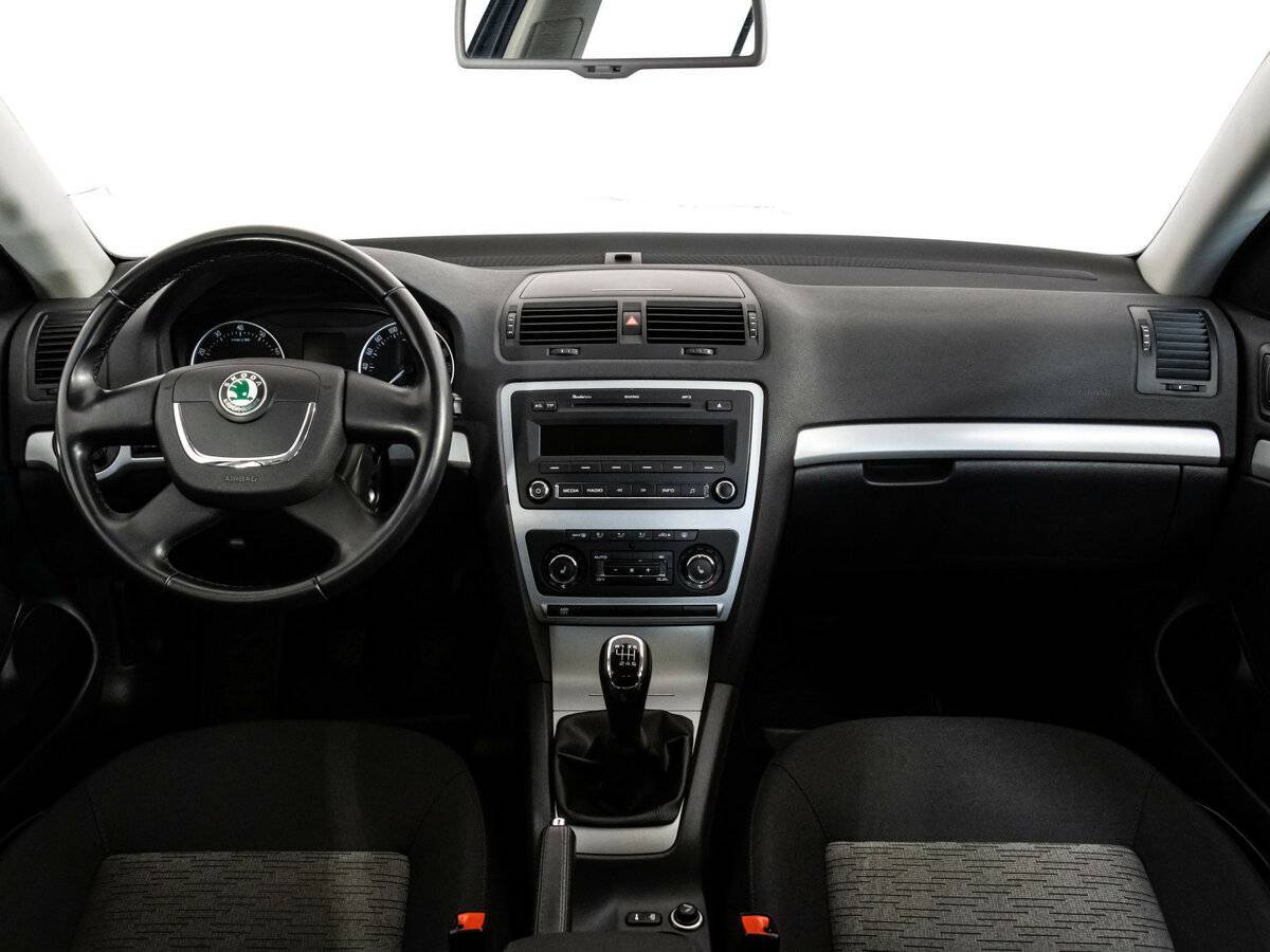 Skoda Octavia б/у, 2012, Механическая. Фото: #7
