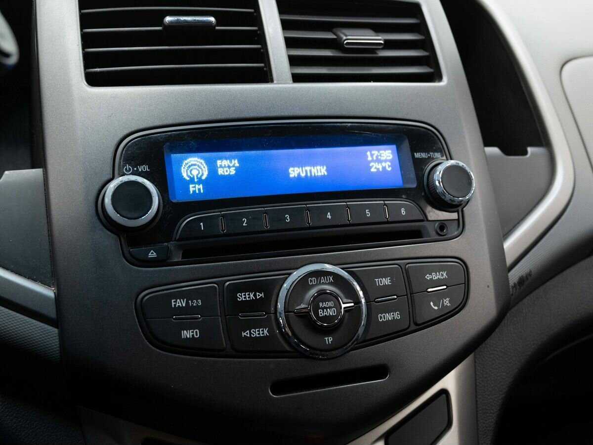 Chevrolet Aveo б/у, 2014, Автоматическая. Фото: #18