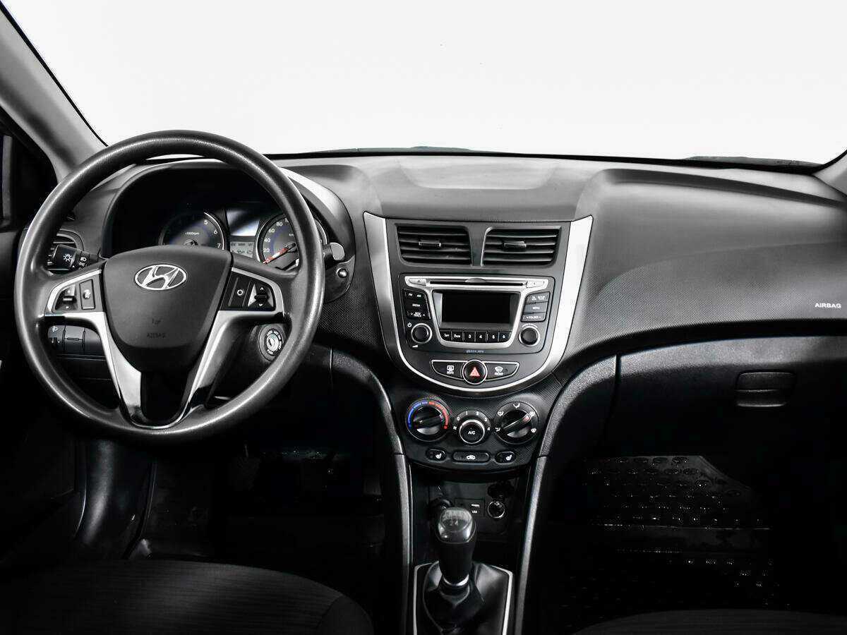 Hyundai Solaris б/у, 2016, Механическая. Фото: #11