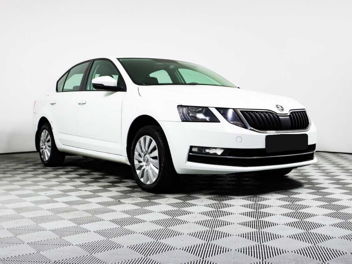 Skoda Octavia б/у, 2018, Автоматическая. Фото: #2