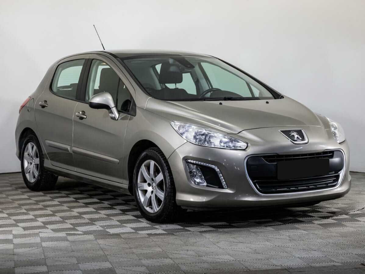 Peugeot 308 б/у, 2013, Автоматическая. Фото: #2