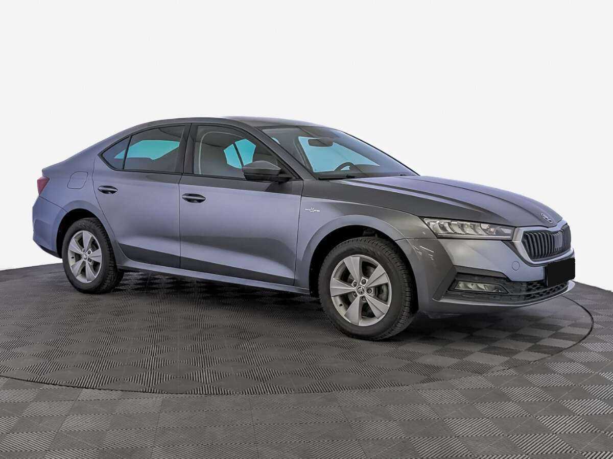 Skoda Octavia б/у, 2021, Автоматическая. Фото: #2