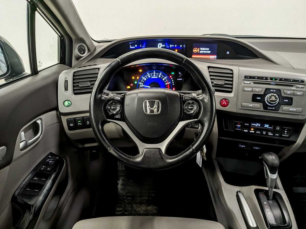 Honda Civic б/у, 2012, Автоматическая. Фото: #18