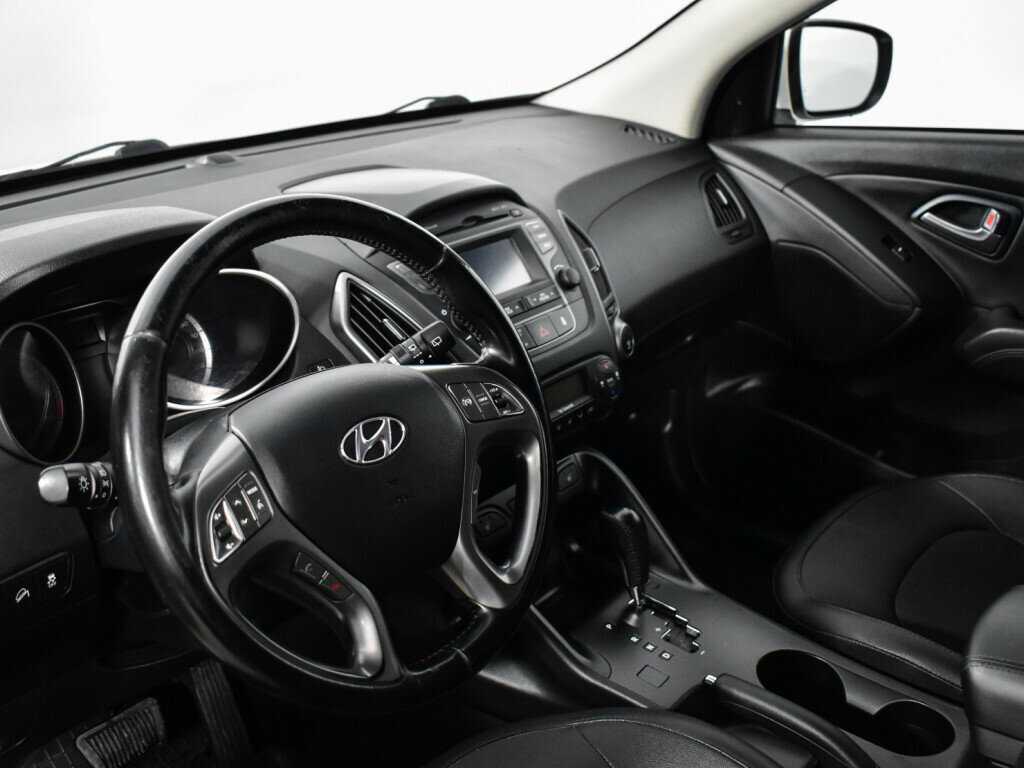 Hyundai ix35 б/у, 2014, Автоматическая. Фото: #8