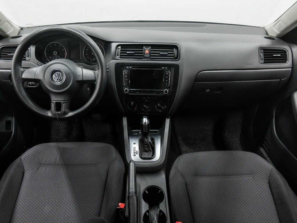 Volkswagen Jetta б/у, 2013, Автоматическая. Фото: #10