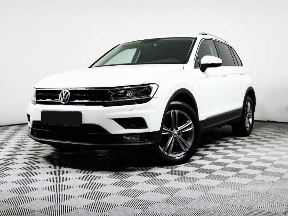 Volkswagen Tiguan б/у, 2017, Роботизированная. Посмотреть фото