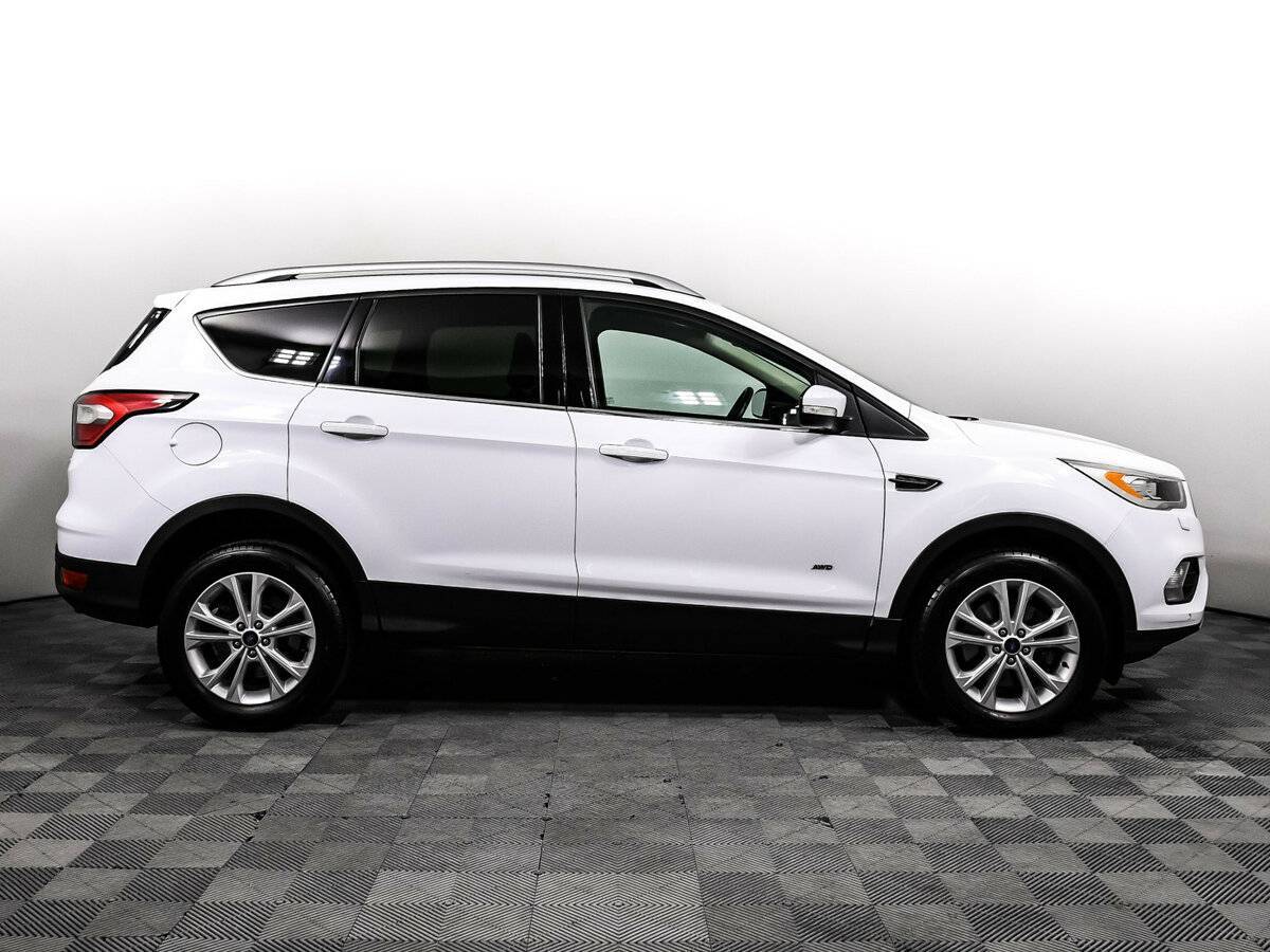 Ford Kuga б/у, 2017, Автоматическая. Фото: #3