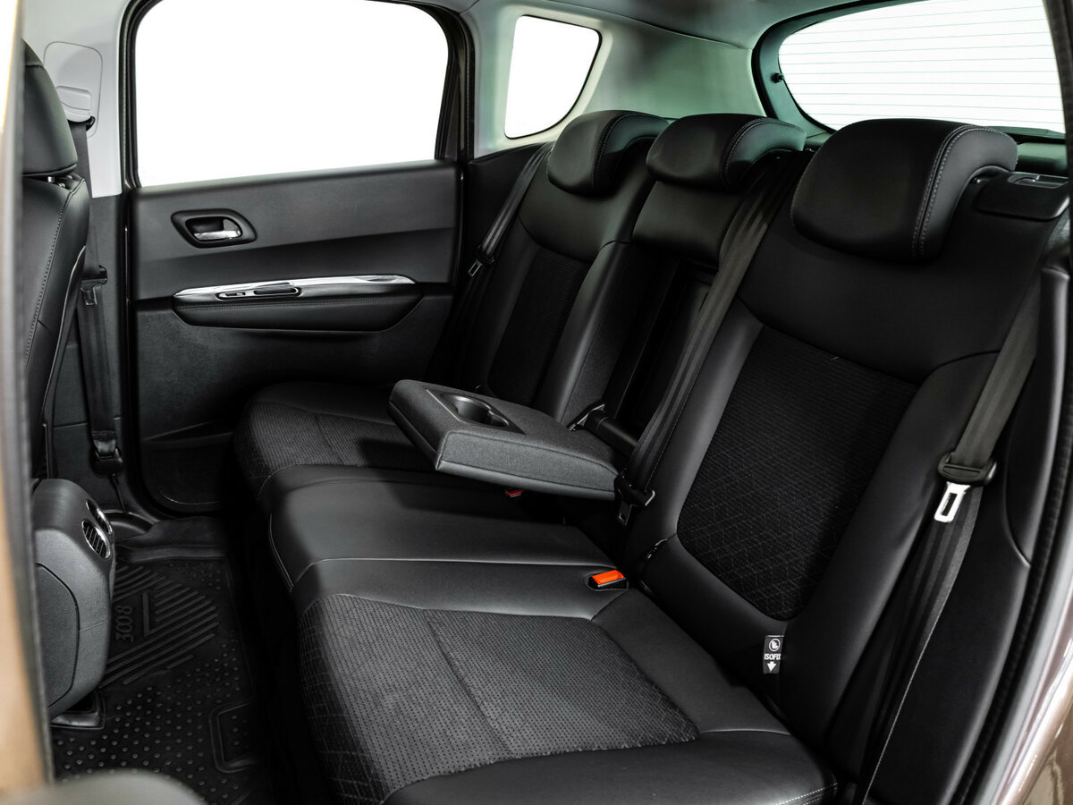 Peugeot 3008 б/у, 2014, Механическая. Фото: #14