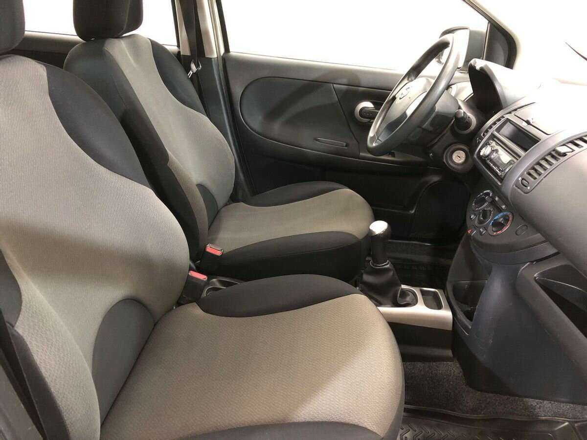 Nissan Note б/у, 2013, Механическая. Фото: #9