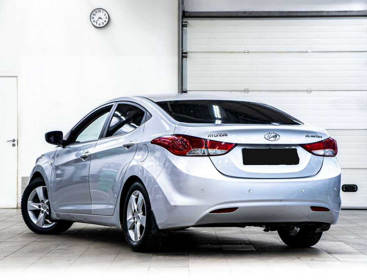 Hyundai Elantra б/у, 2012, Автоматическая. Фото: #3