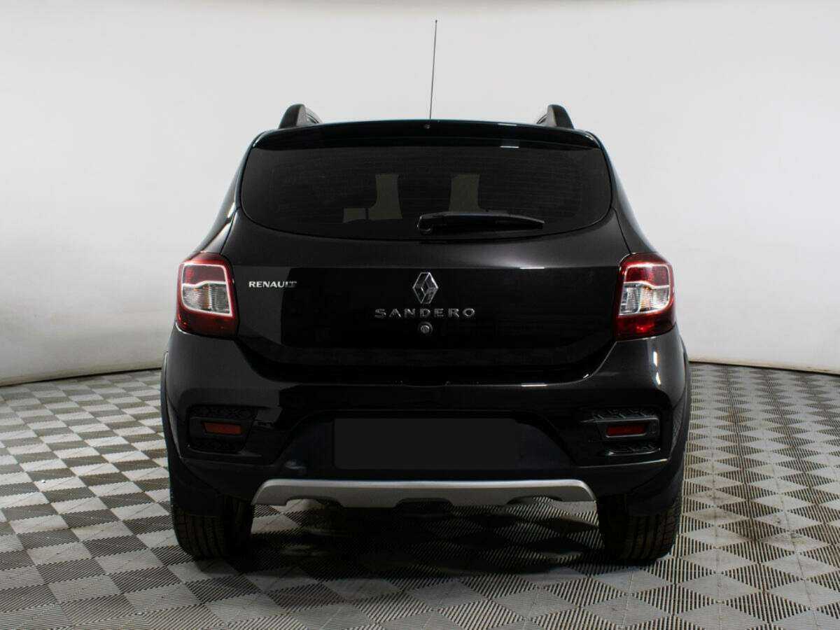 Renault Sandero б/у, 2017, Механическая. Фото: #4