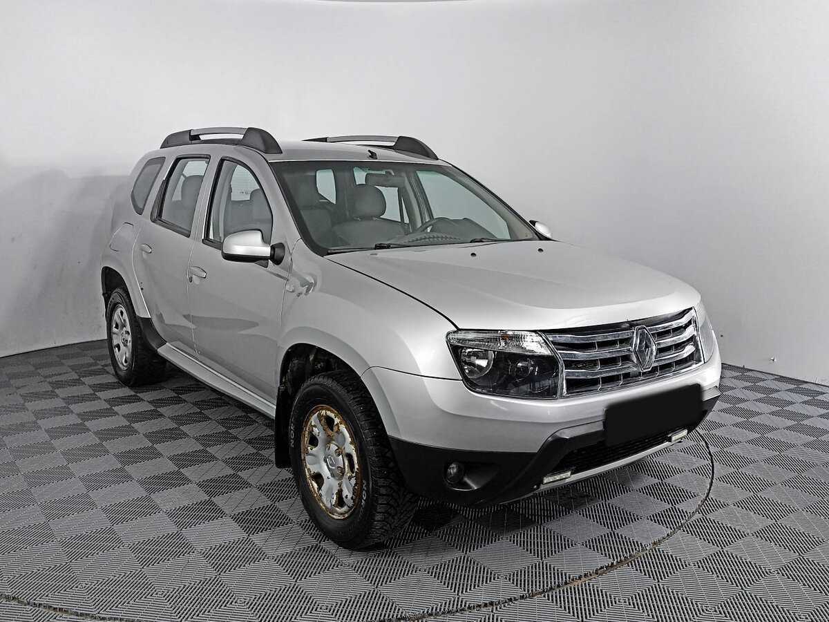 Renault Duster б/у, 2013, Механическая. Фото: #2