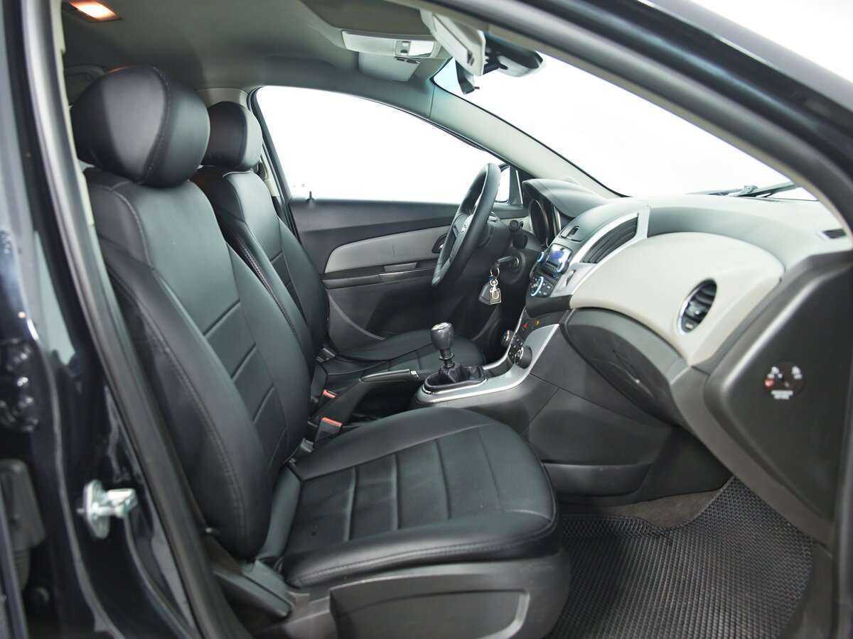 Chevrolet Cruze б/у, 2013, Механическая. Фото: #11