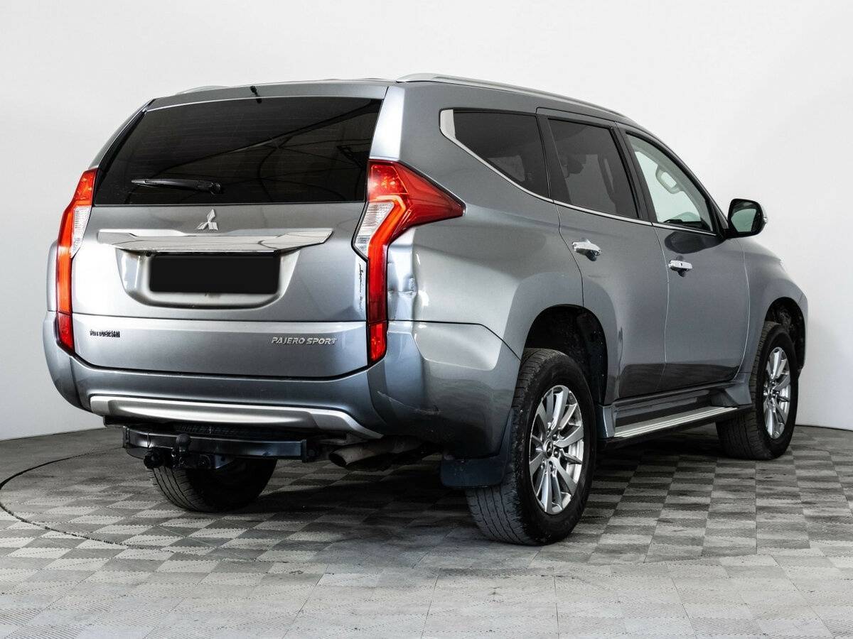 Mitsubishi Pajero Sport б/у, 2017, Автоматическая. Фото: #4