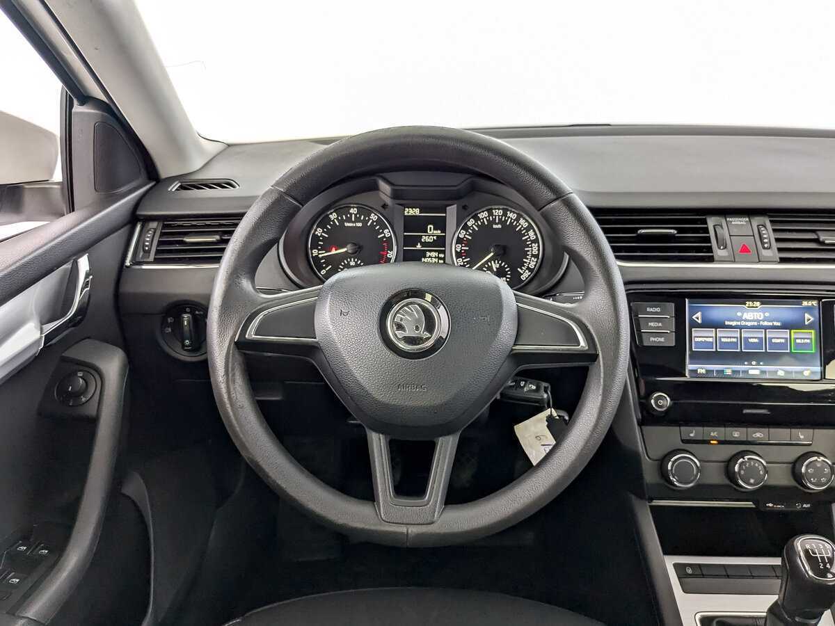 Skoda Octavia б/у, 2017, Механическая. Фото: #16