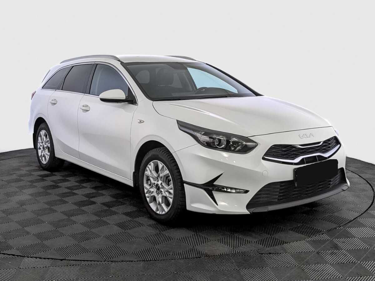 Kia Ceed б/у, 2022, Автоматическая. Фото: #2