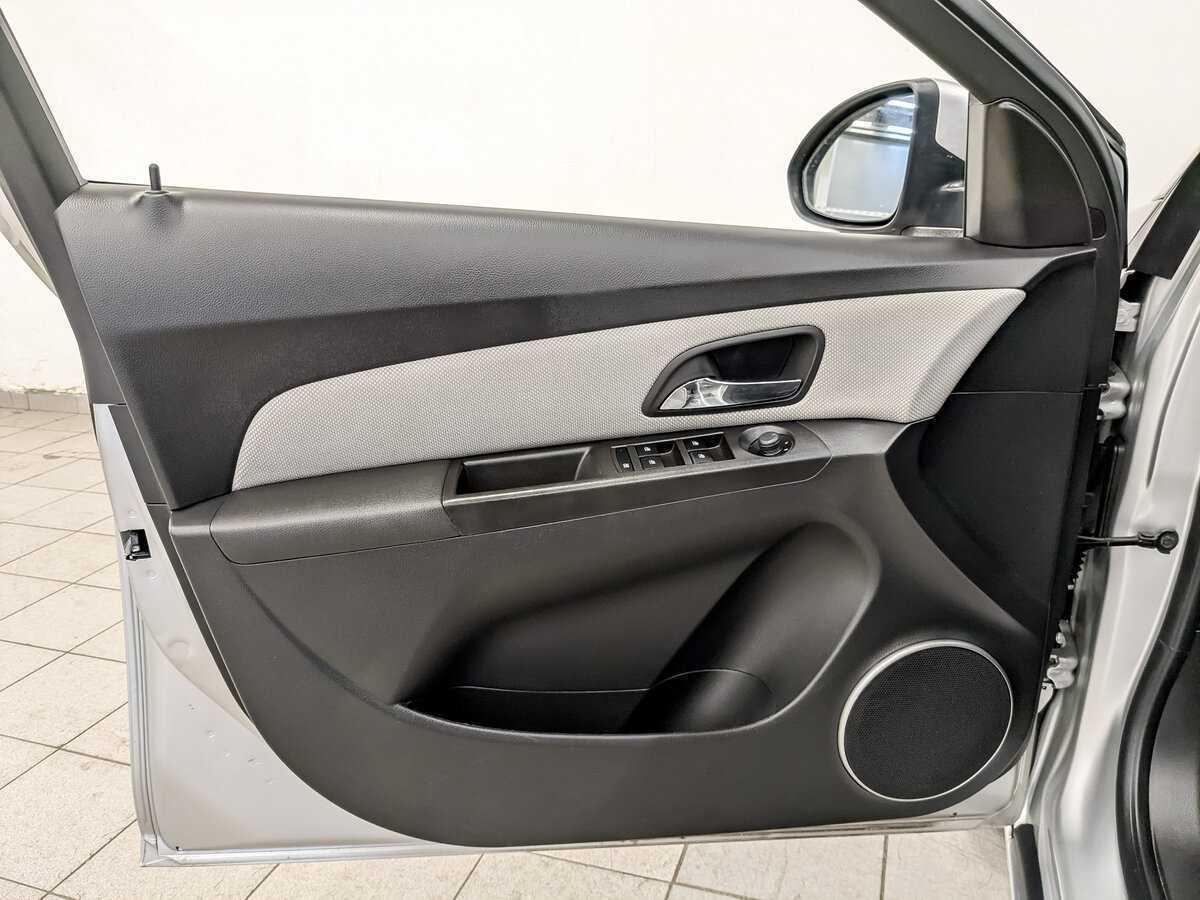 Chevrolet Cruze б/у, 2013, Автоматическая. Фото: #16