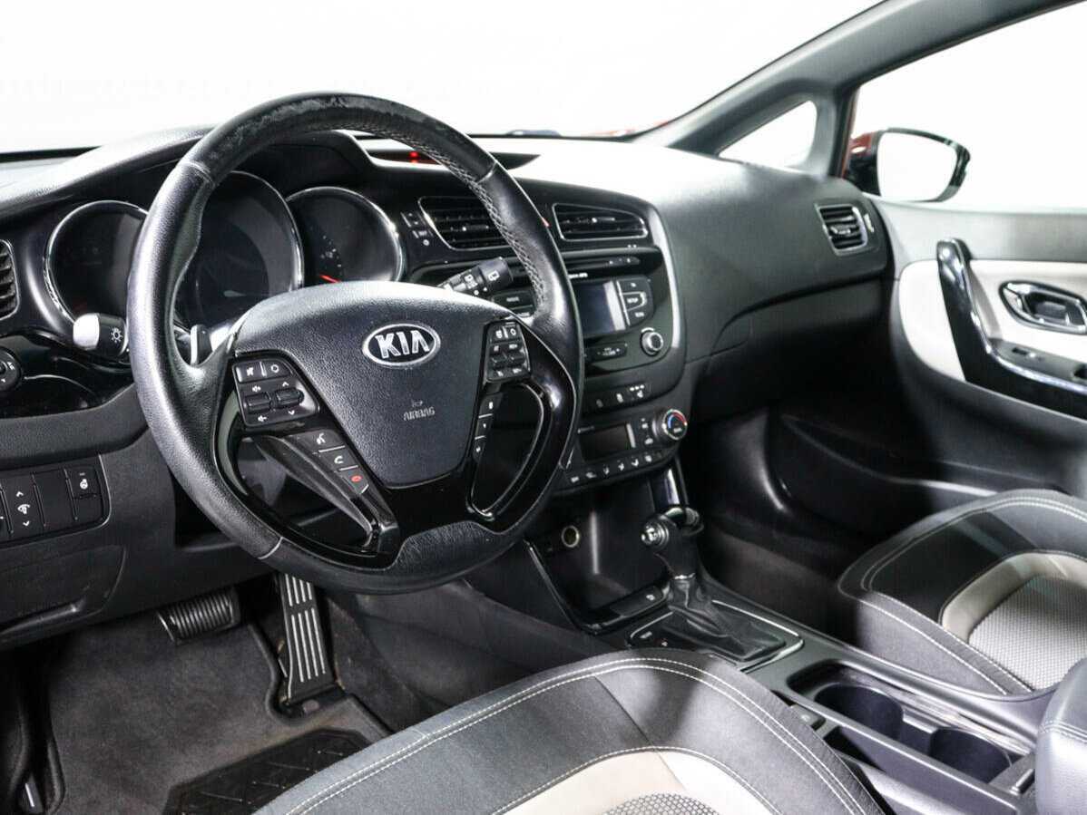 Kia Ceed б/у, 2013, Автоматическая. Фото: #11