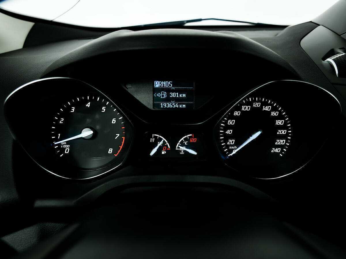 Ford Kuga б/у, 2016, Автоматическая. Фото: #9