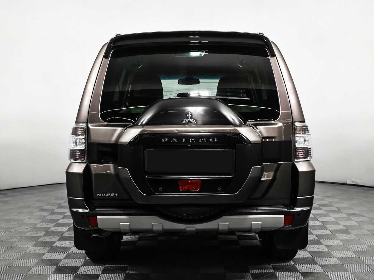 Mitsubishi Pajero б/у, 2015, Автоматическая. Фото: #5