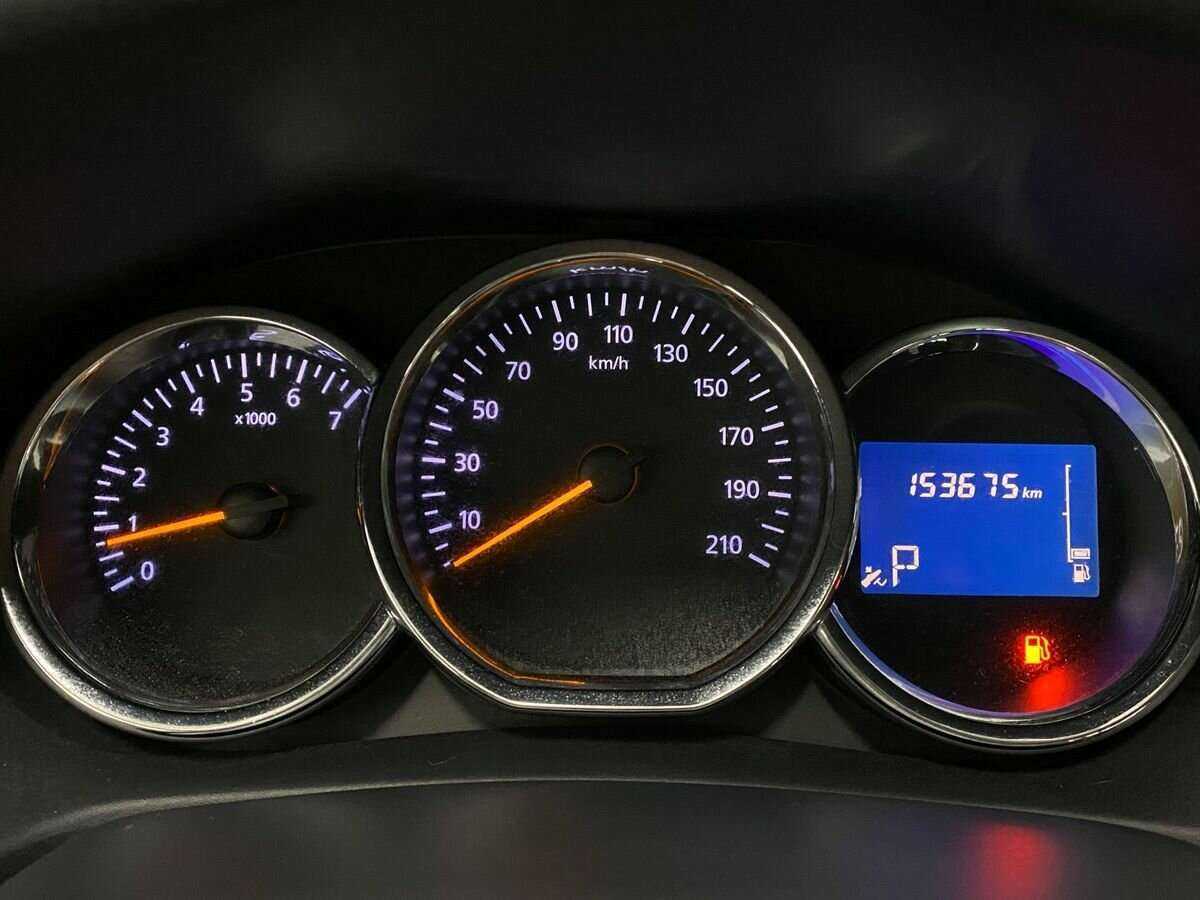 Renault Logan б/у, 2016, Автоматическая. Фото: #11