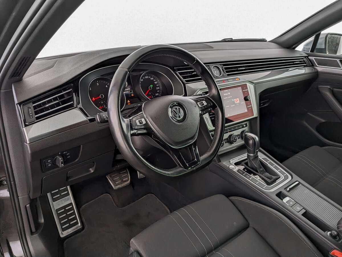 Volkswagen Passat б/у, 2018, Роботизированная. Фото: #15