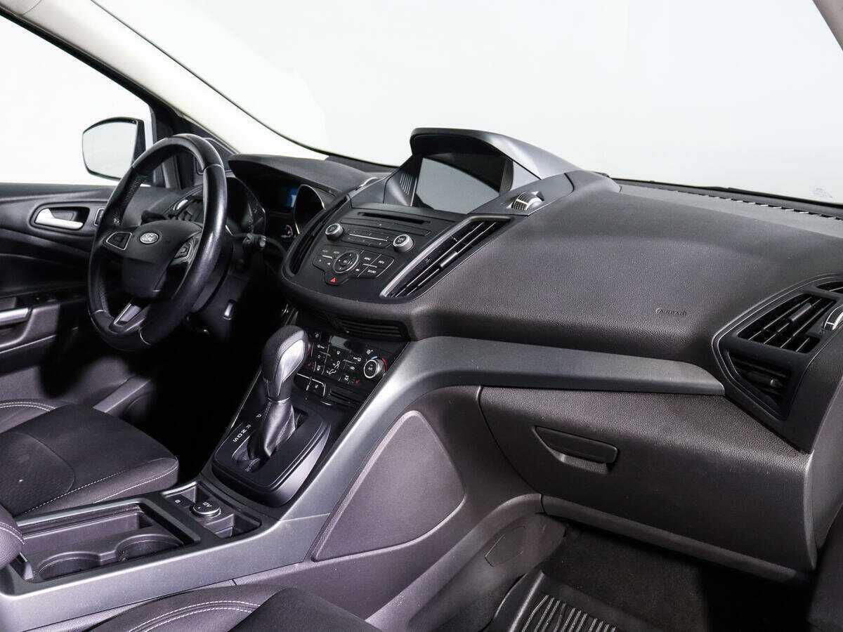 Ford Kuga б/у, 2017, Автоматическая. Фото: #7