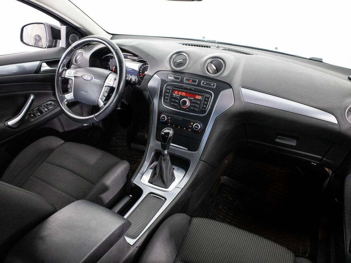 Ford Mondeo б/у, 2014, Автоматическая. Фото: #10