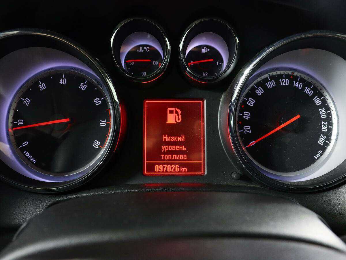 Opel Astra б/у, 2013, Автоматическая. Фото: #10