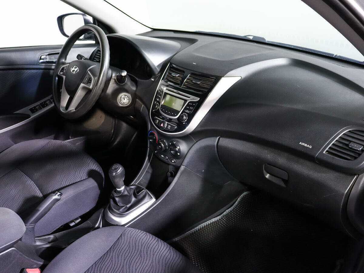 Hyundai Solaris б/у, 2014, Механическая. Фото: #6