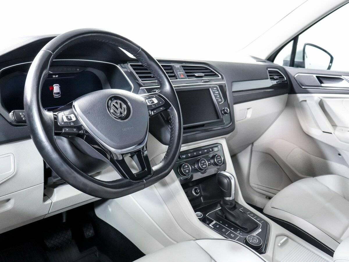 Volkswagen Tiguan б/у, 2017, Роботизированная. Фото: #13