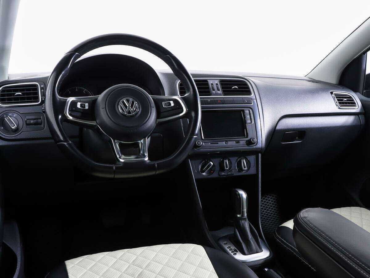 Volkswagen Polo б/у, 2020, Автоматическая. Фото: #10