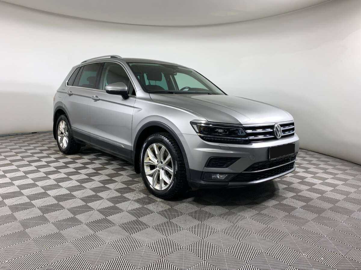 Volkswagen Tiguan б/у, 2018, Роботизированная. Фото: #1