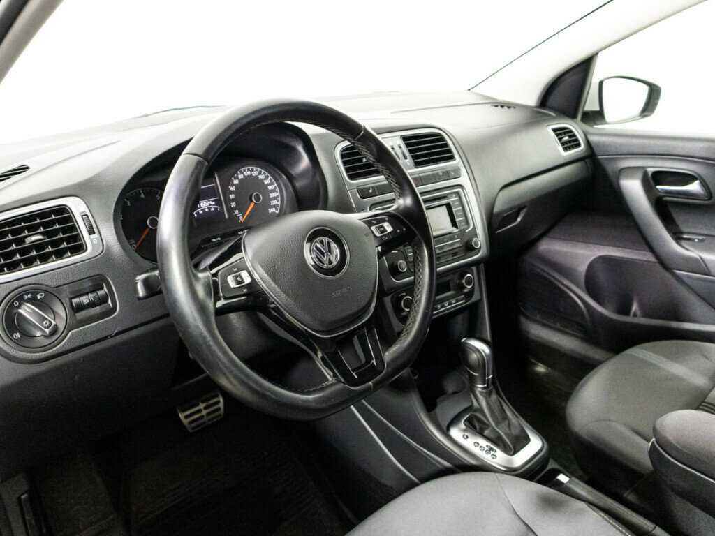 Volkswagen Polo б/у, 2016, Автоматическая. Фото: #10