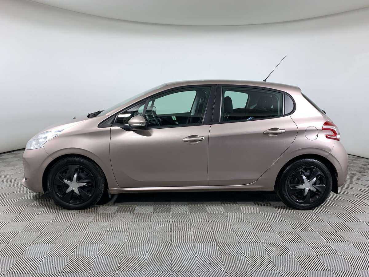 Peugeot 208 б/у, 2013, Автоматическая. Фото: #7