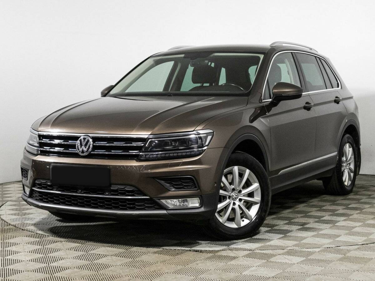 Volkswagen Tiguan б/у, 2017, Роботизированная. Посмотреть фото