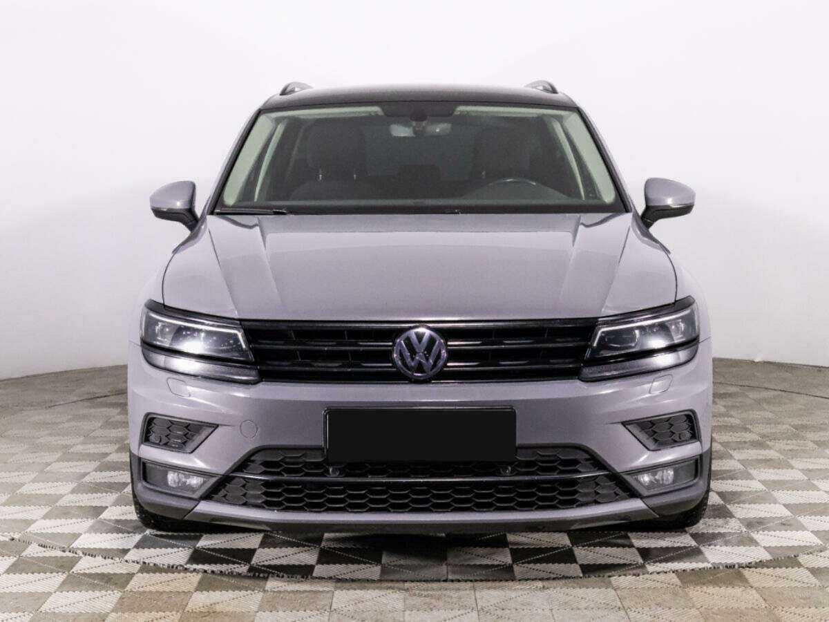 Volkswagen Tiguan б/у, 2018, Роботизированная. Фото: #1