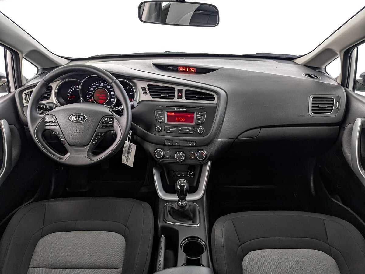 Kia Ceed б/у, 2015, Механическая. Фото: #9
