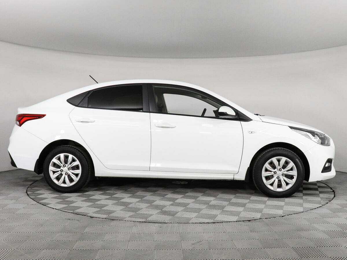 Hyundai Solaris б/у, 2017, Механическая. Фото: #3