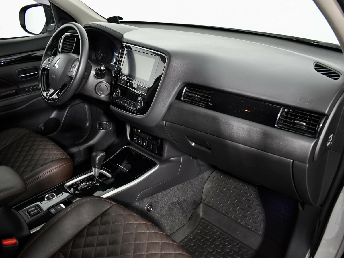 Mitsubishi Outlander б/у, 2019, Вариатор. Фото: #8