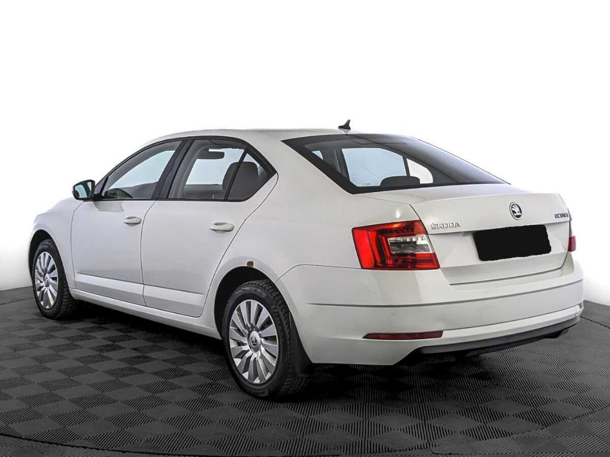 Skoda Octavia б/у, 2017, Механическая. Фото: #6