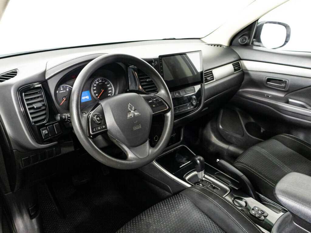 Mitsubishi Outlander б/у, 2018, Вариатор. Фото: #10