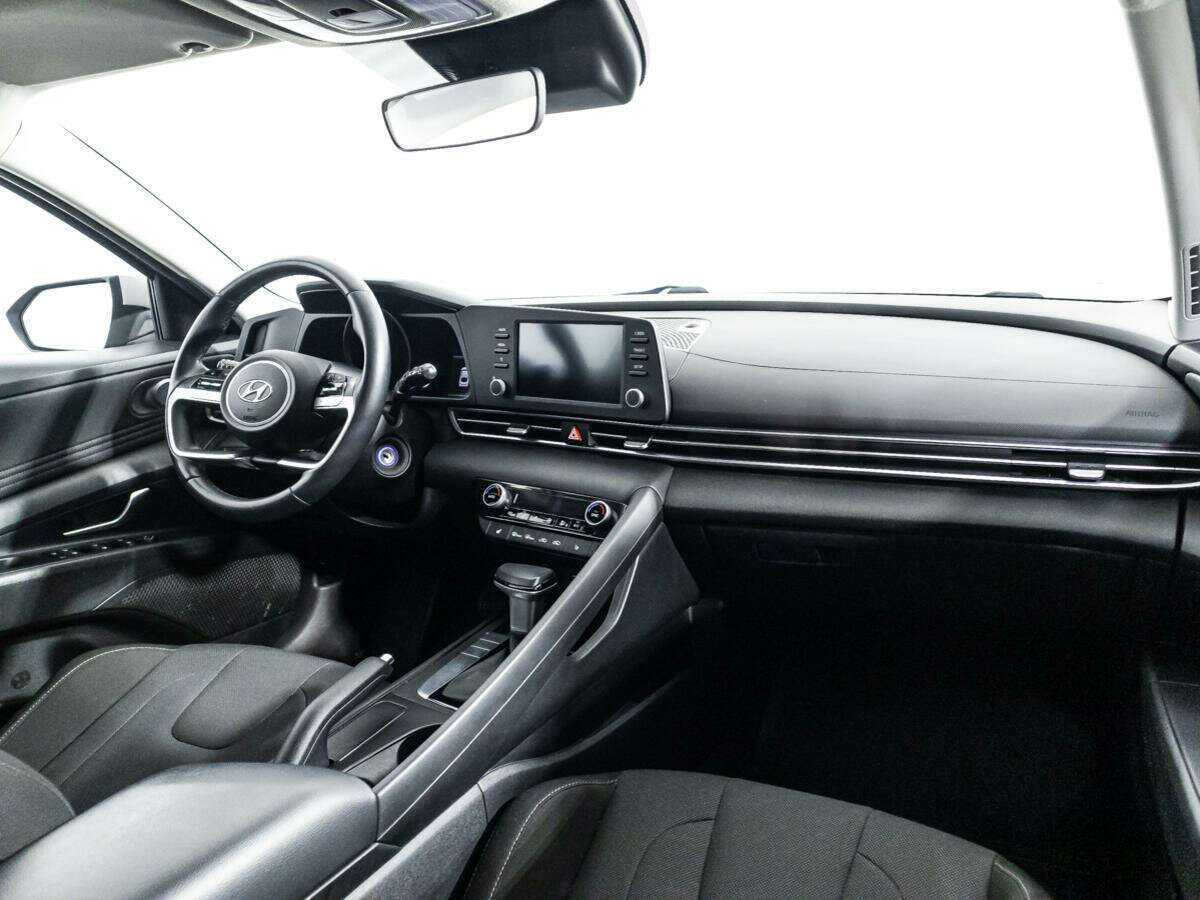Hyundai Elantra б/у, 2021, Автоматическая. Фото: #8