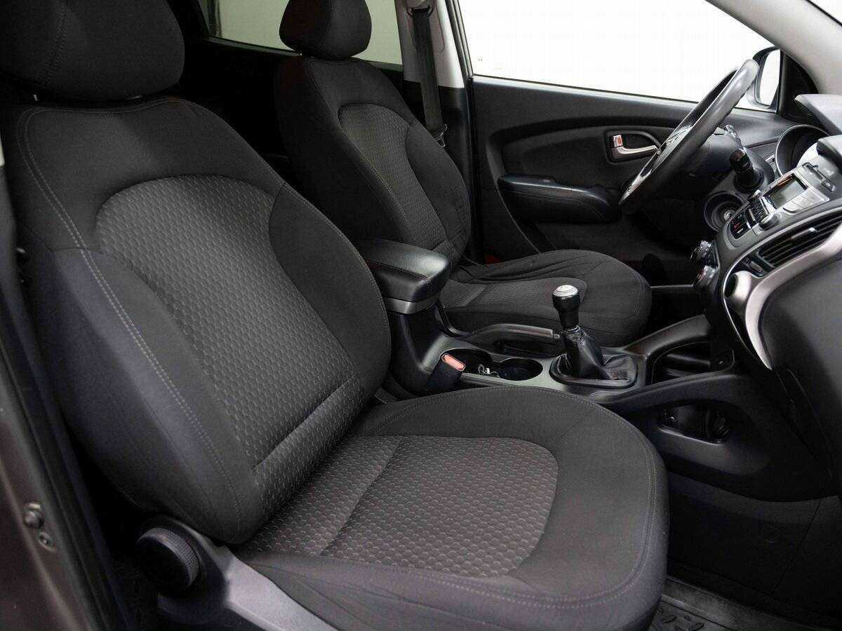 Hyundai ix35 б/у, 2013, Механическая. Фото: #10