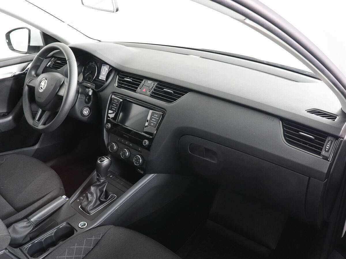 Skoda Octavia б/у, 2020, Автоматическая. Фото: #9