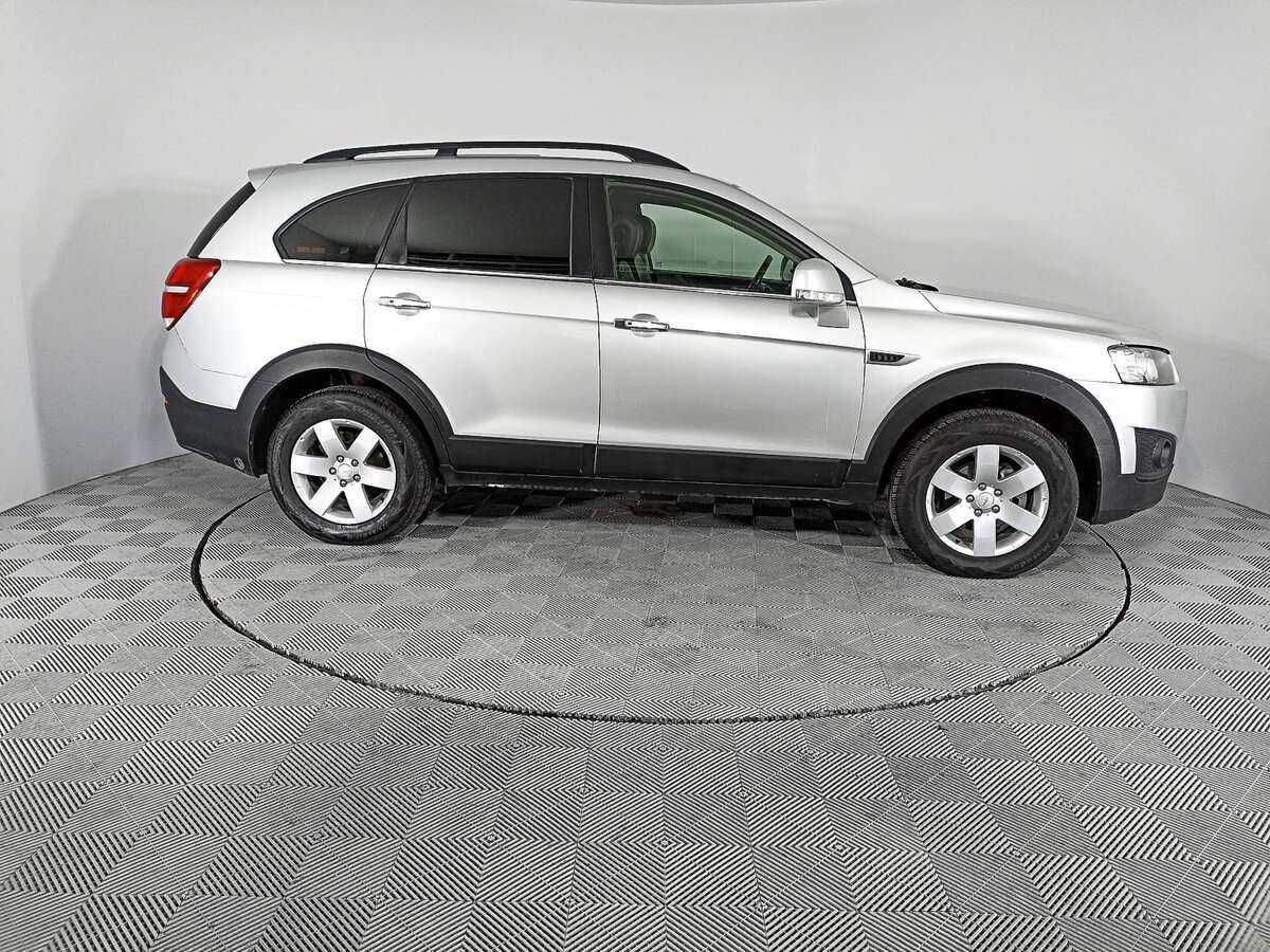 Chevrolet Captiva б/у, 2015, Автоматическая. Фото: #3
