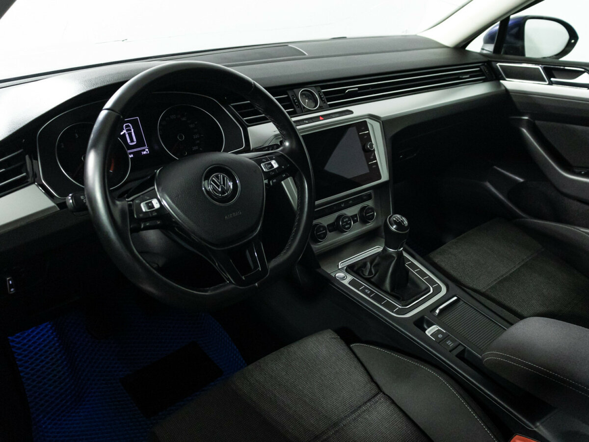 Volkswagen Passat б/у, 2017, Механическая. Фото: #8
